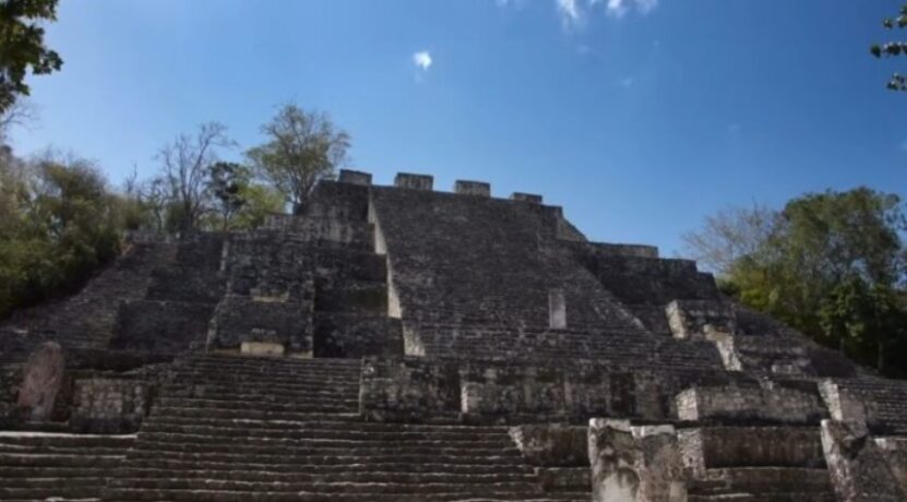 Mayan-Pyramids-in-Central-America-Mayan-Temples-