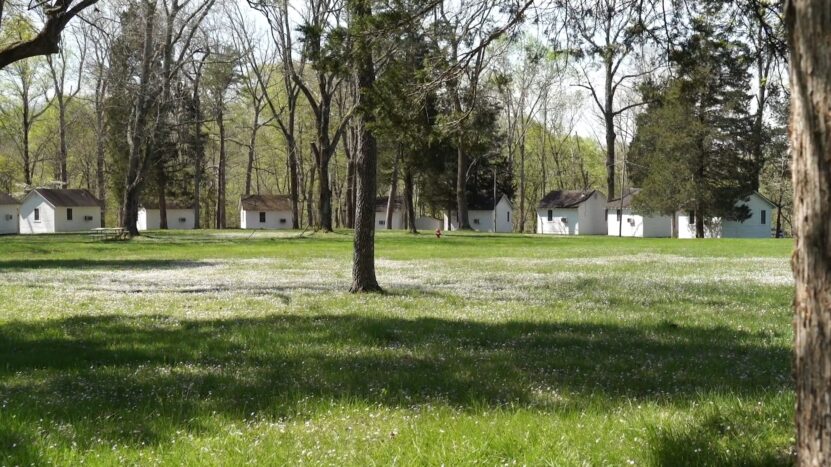 mammoth cave cabins