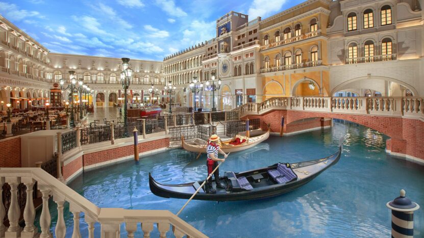 venetian gondola rides